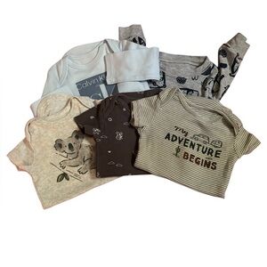 Carter's 5  Bodysuit size:0-3